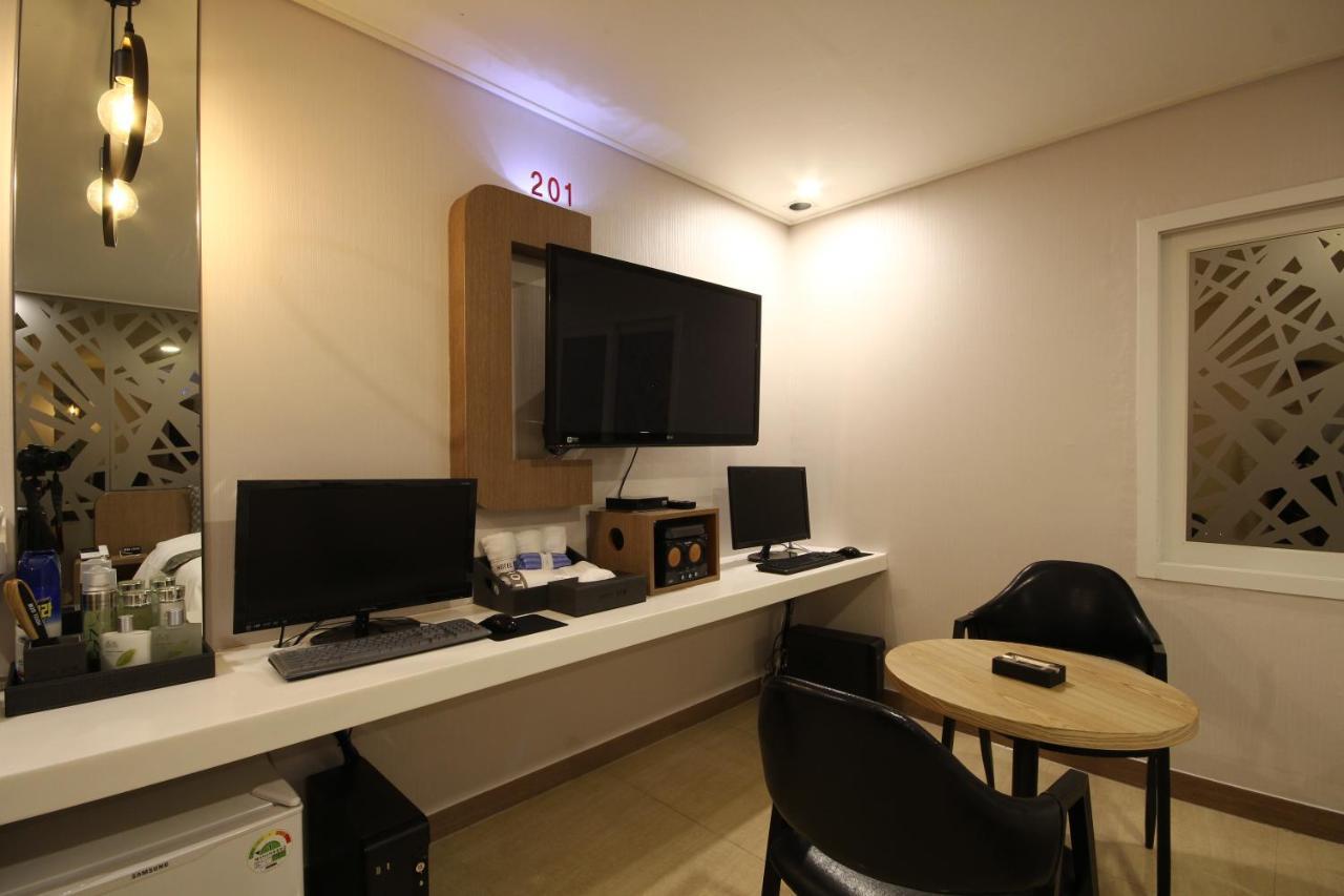 Hotel Gem Busan Exterior photo